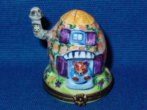 EGG HOUSE